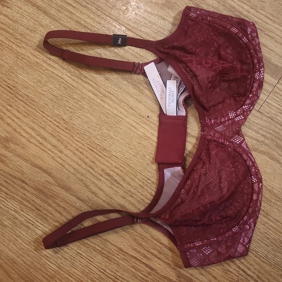 Victoria's Secret Other - NWT VS 34D lace Body by Victoria